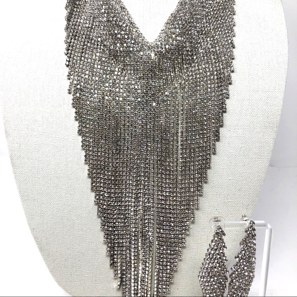 Rhinestone bib necklace & earrings set - Picture 12 of 16